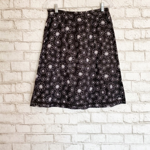 Grace Elements Black Floral Embroidered Midi Skirt - Picture 3 of 4